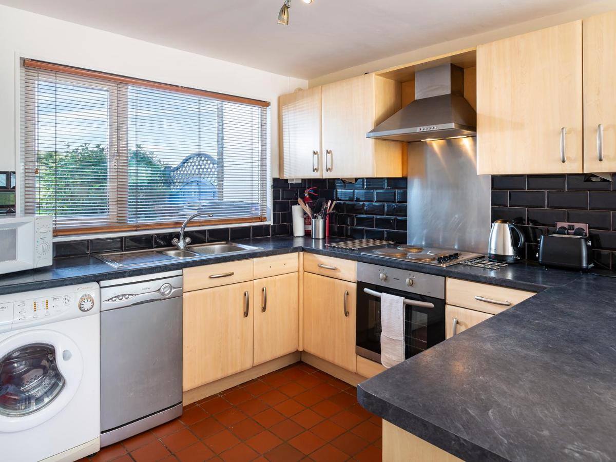 164 Cumber Close Kingsbridge  Luaran gambar
